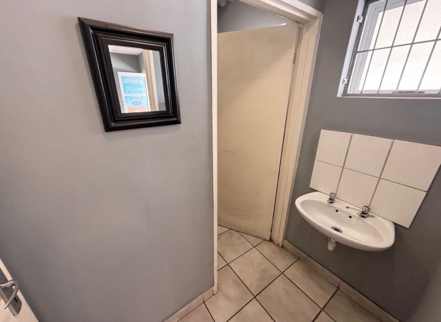 Commercial Property for Sale in Parow Industrial Western Cape